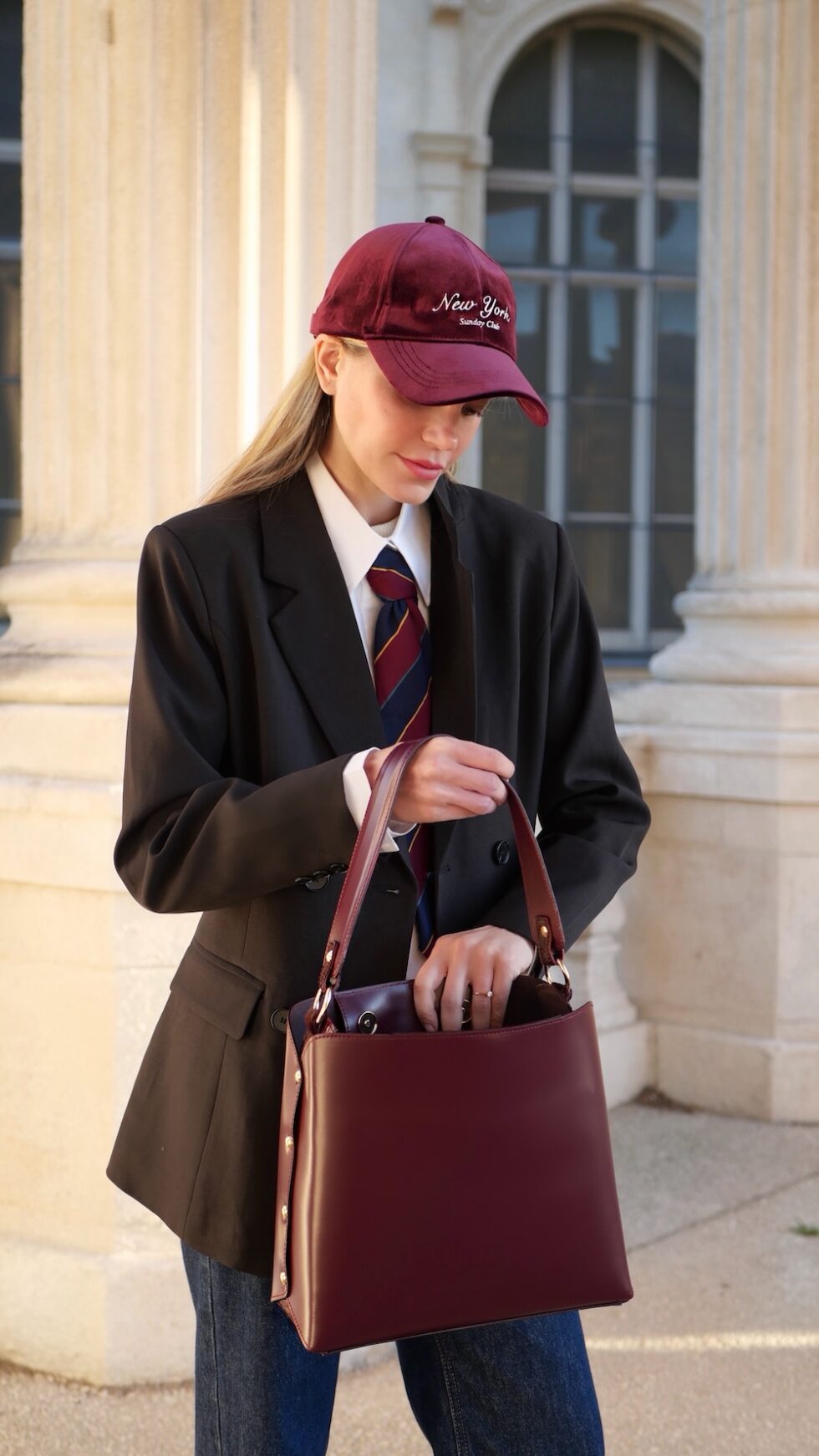 avrego shoulder leather bag in bordeaux